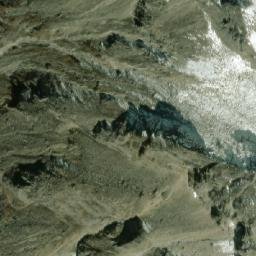 Satellite imagery of Bāge Chuli̇̄, NP