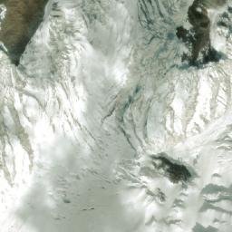 Satellite imagery of Moinda Kangri, CN