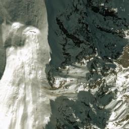 Satellite imagery of Wujinbaima La, CN
