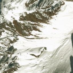 Satellite imagery of Wujinbaima La, CN