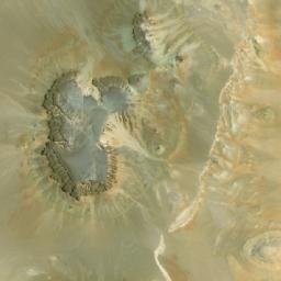 Satellite imagery of Tall Makhrūţī, EG