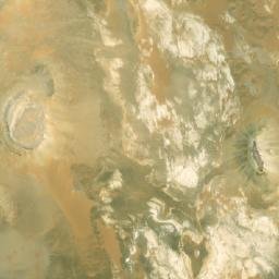 Satellite imagery of Tall Makhrūţī, EG
