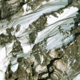 Satellite imagery of Labuche Kang II, CN