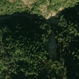 Satellite imagery of Guphā Lek, NP