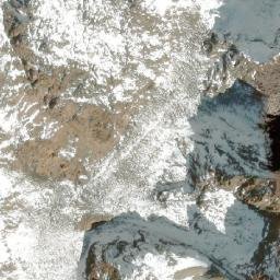 Satellite imagery of Caqu Ri, CN