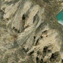 Satellite imagery of Qomo, CN