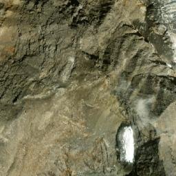 Satellite imagery of Qomo, CN