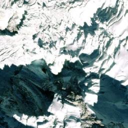 Satellite imagery of Chomo Pāmari̇̄, CN