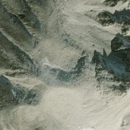 Satellite imagery of Moinlagarqung La, BT