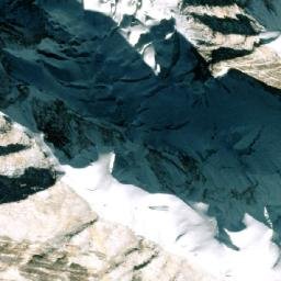 Satellite imagery of Chomo Pāmari̇̄, CN
