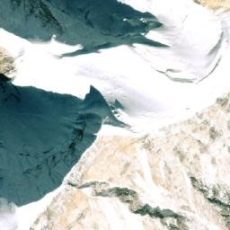 Satellite imagery of Chomo Pāmari̇̄, CN