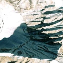 Satellite imagery of Chomo Pāmari̇̄, CN