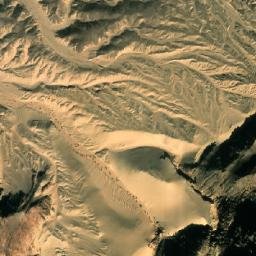 Satellite imagery of Jabal Khanşūr al Ghāshī, EG