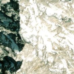 Satellite imagery of Gauri̇̄shaṅkar Himāl, CN