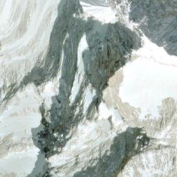 Satellite imagery of Chomo Lonzo, CN
