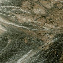 Satellite imagery of Khumuche Himāl, NP