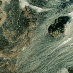 Satellite imagery of Ngoinbo La, CN