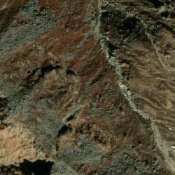 Satellite imagery of Ṭāṅsyāṅ Ḍānḍā, NP