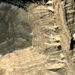 Satellite imagery of Naqb Jāw, EG
