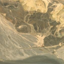 Satellite imagery of Manjam Fūsfāt Umm Ţanāḑub, EG