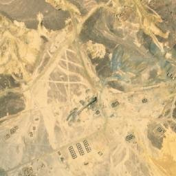 Satellite imagery of Manjam Fūsfāt Umm Ţanāḑub, EG