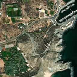 Satellite imagery of Jabal Ḑadnā, AE