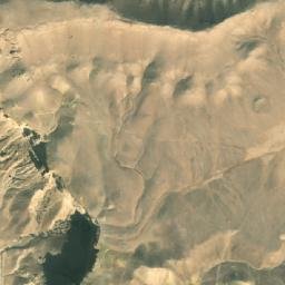 Satellite imagery of Khashm Abā az Zawā’id, SA