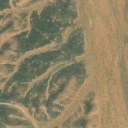 Satellite imagery of Quns, SA