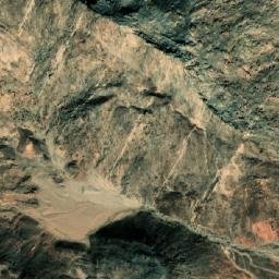 Satellite imagery of Manjam Abū Khurūq, EG