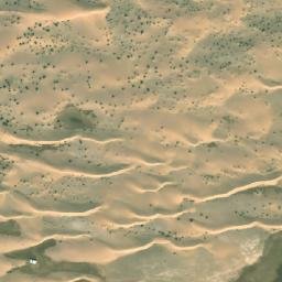 Satellite imagery of Al Ḩiqf, AE