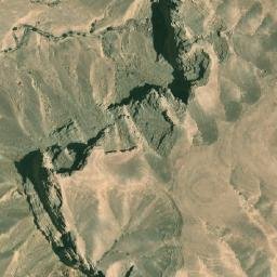 Satellite imagery of Khashm al Awsaţ, SA