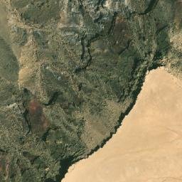 Satellite imagery of Khashm al Ḩumrah, SA
