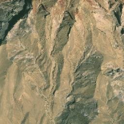 Satellite imagery of Khashm al Ḩumrah, SA