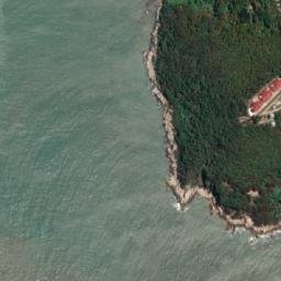 Satellite imagery of Three Chimney Bluff, CN