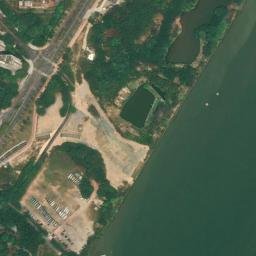 Satellite imagery of Junk Rock, CN
