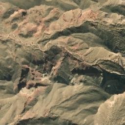 Satellite imagery of Khashm Musayyifīyah, SA