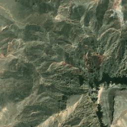 Satellite imagery of Khashm Abū Ramḑah, SA