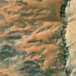 Satellite imagery of Khashm Abū Ramḑah, SA