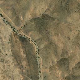 Satellite imagery of Manjam adh Dhahab, SA