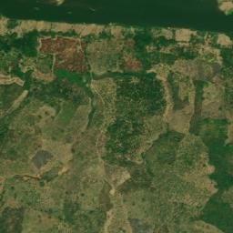 Satellite imagery of Nhà Tù Lao Bảo, VN