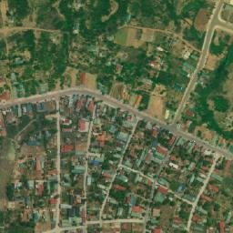 Satellite imagery of Nhà Tù Lao Bảo, VN