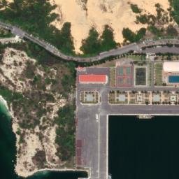 Satellite imagery of Mũi Bãi Chỏi, VN
