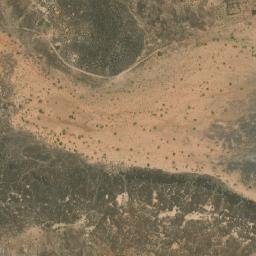 Satellite imagery of Moud‘oud Lé Kôma, DJ