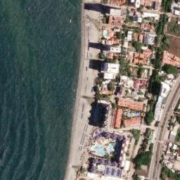 Satellite imagery of Punta La Legua, CO