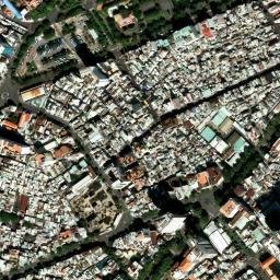 Satellite imagery of Cong Truong Quach thi Trang, VN