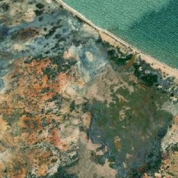 Satellite imagery of Punta de Caimanes, VE