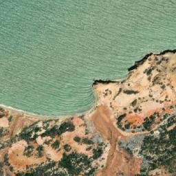 Satellite imagery of Punta Trasmayero, VE