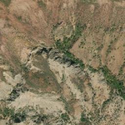 Satellite imagery of Cerro de Las Petacas, VE