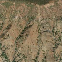 Satellite imagery of Cerro de Las Petacas, VE