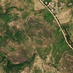 Satellite imagery of Roumzafta, CM